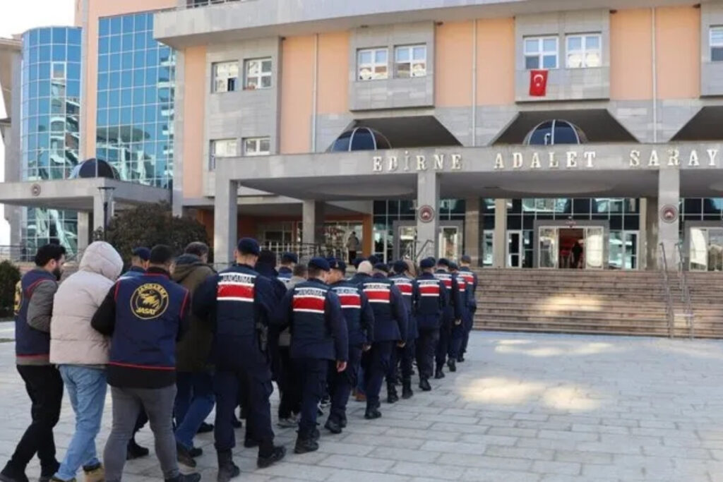 edirnenin iskender koyunde 14 bin 800 metrekare araziyi satan muhtar bulut bozan tutuklandi QRWUP1zI