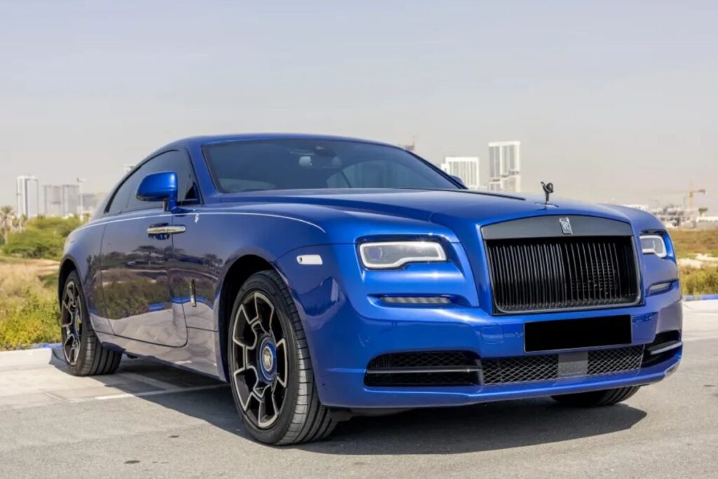 efsanevi rolls royce wraith black badge sportive acik artirmada NgFvReX7
