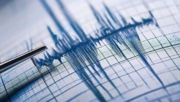 ege denizinde iki dakika arayla 46 buyuklugunde iki deprem meydana geldi zKH3YgpN