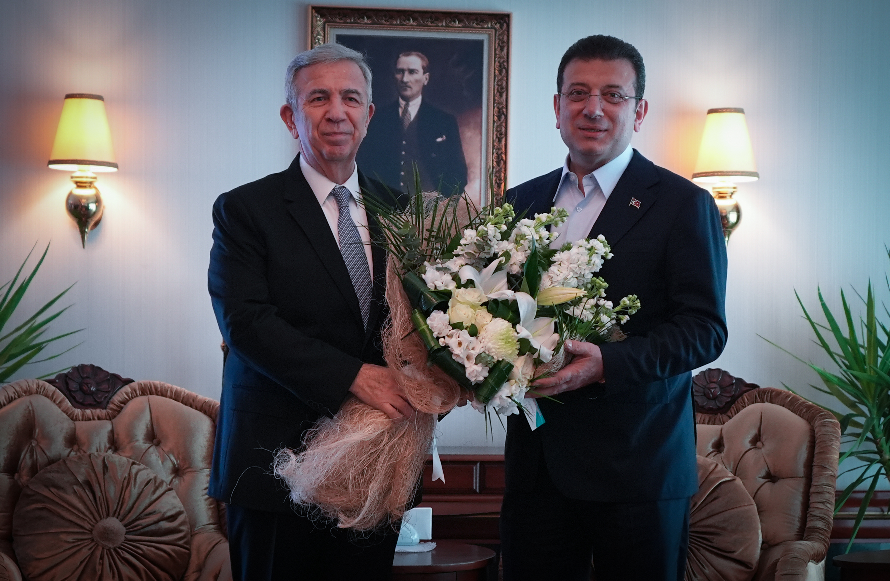 ekrem imamoglu chpnin cumhurbaskani adayi belirleme sureci oncesinde mansur yavas ile gorustu 3 uSuD3DKO