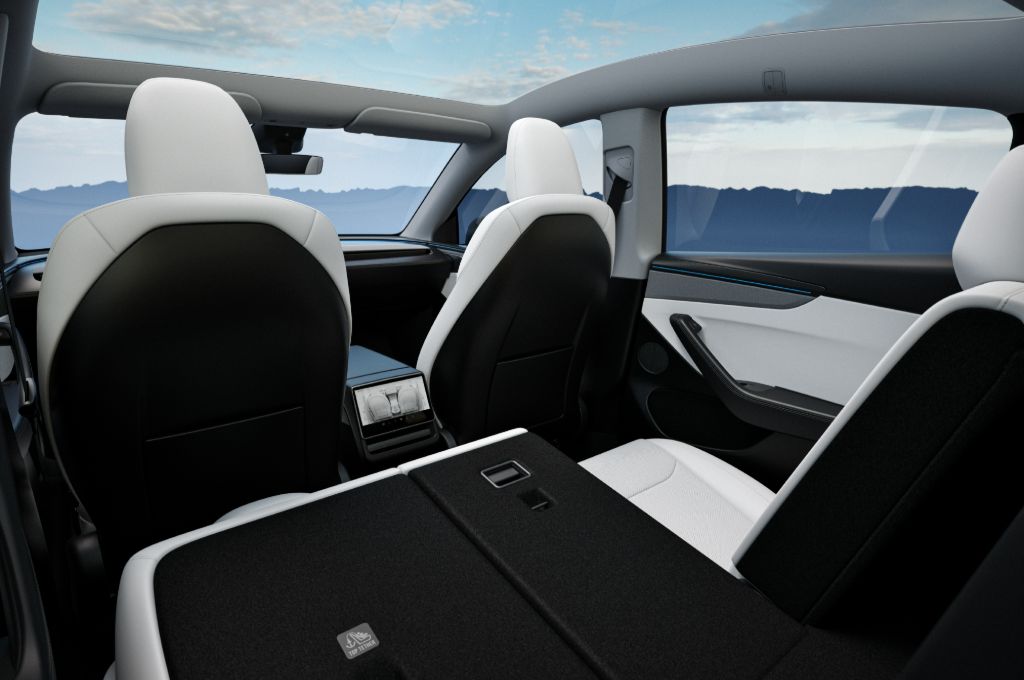 elon musk 2025 tesla model yyi tanitti cybertrucktan esinlenen tasarim ve daha uzun menzil ZMcKR48P