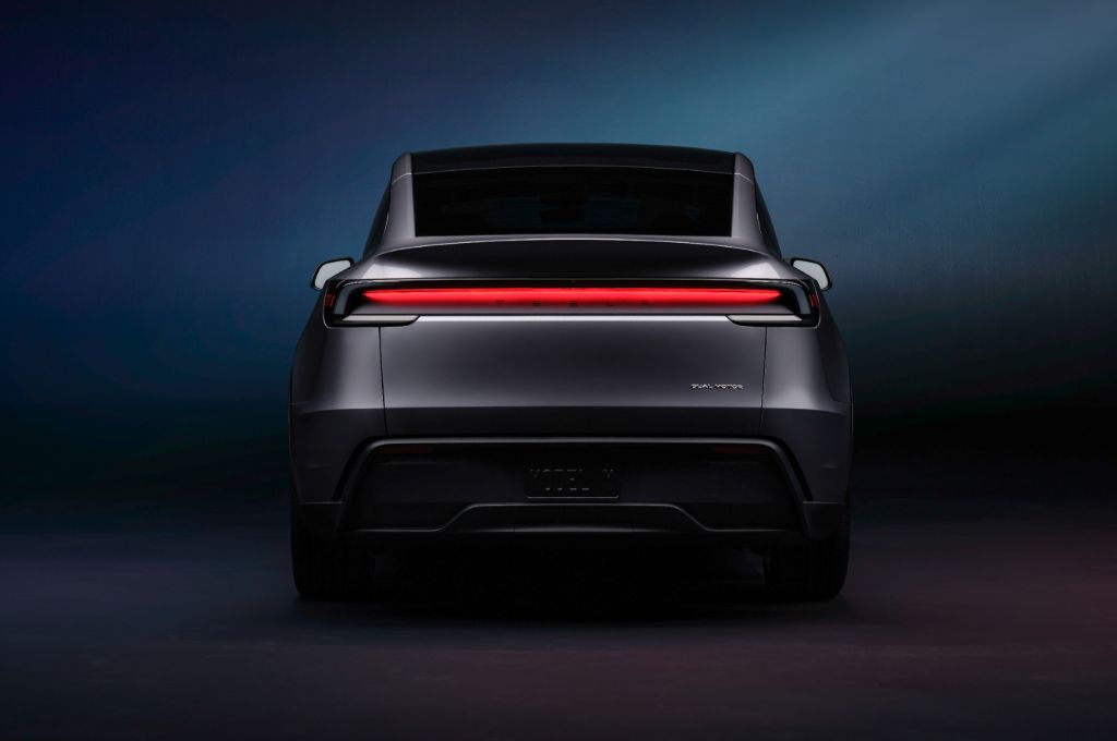 elon musk 2025 tesla model yyi tanitti cybertrucktan esinlenen tasarim ve daha uzun menzil t87KEsMA
