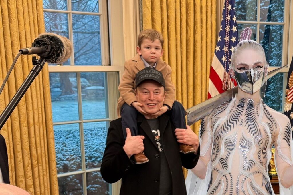elon muskin eski esi grimes muskin cocuklarini beyaz saraya goturmesini elestirdi onun yeri orasi NbSqI4wH