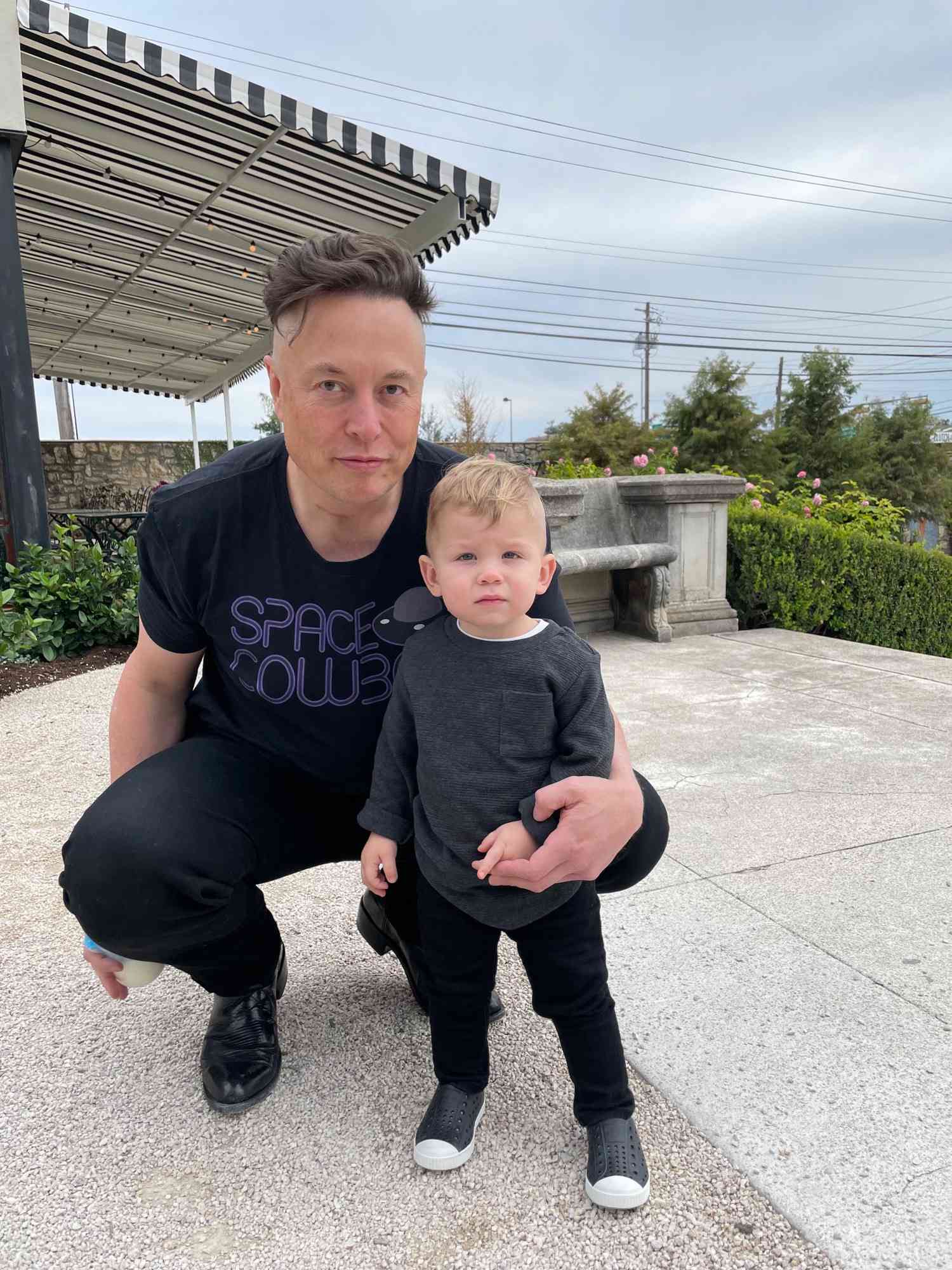elon musktan yeni imaj sacini kesti x hesabindan paylasti 0 khSQOWU7