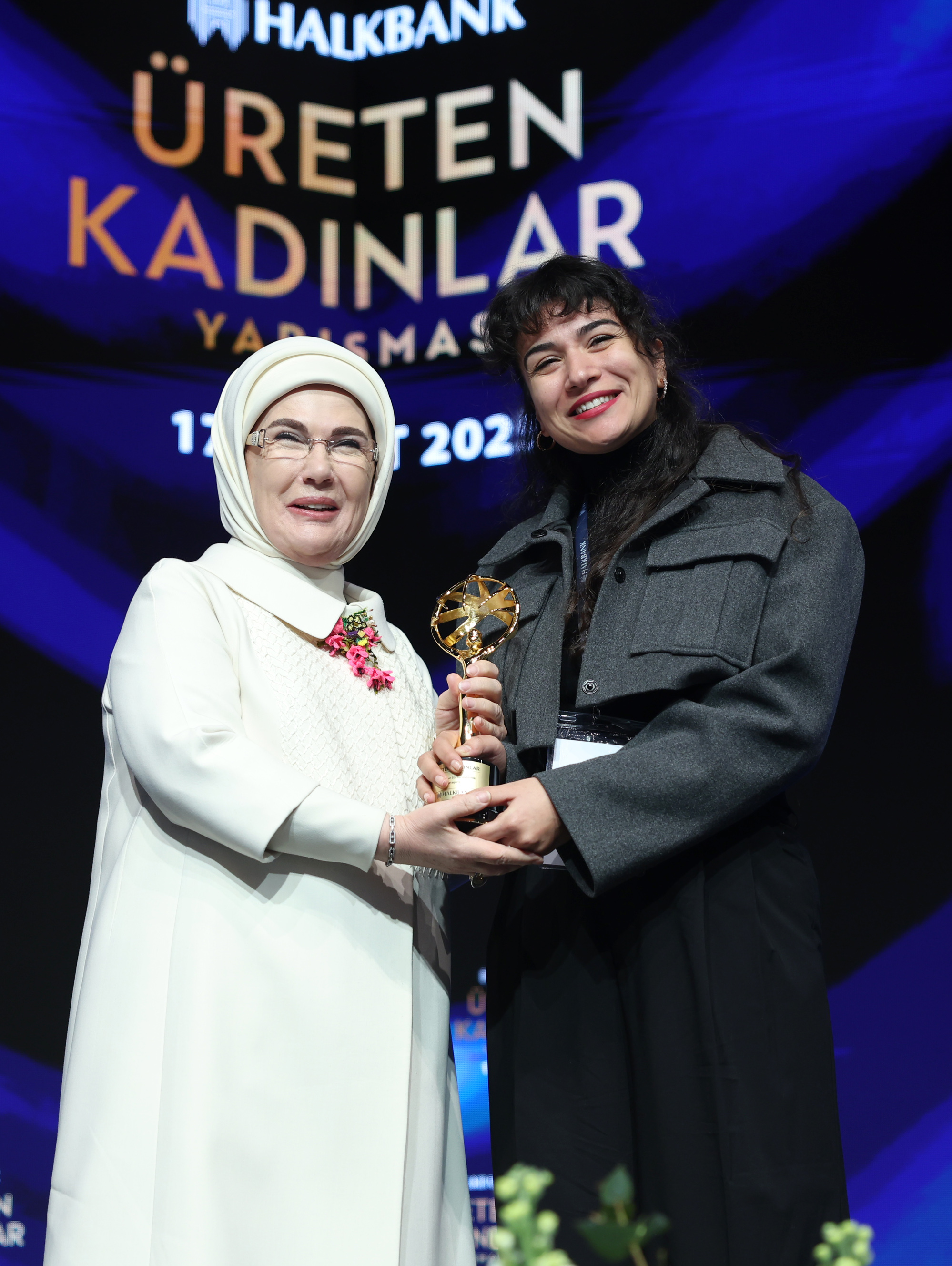 emine erdogan halkbank ureten kadinlar yarismasi odul toreninde konustu 1 ShU3b419
