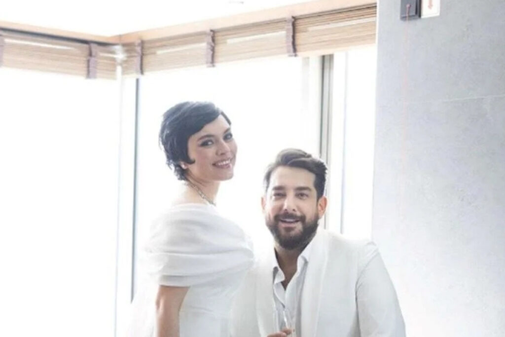 ezgi mola kus oldugu arkadasi enis arikan hakkinda konustu fcGAB1xu
