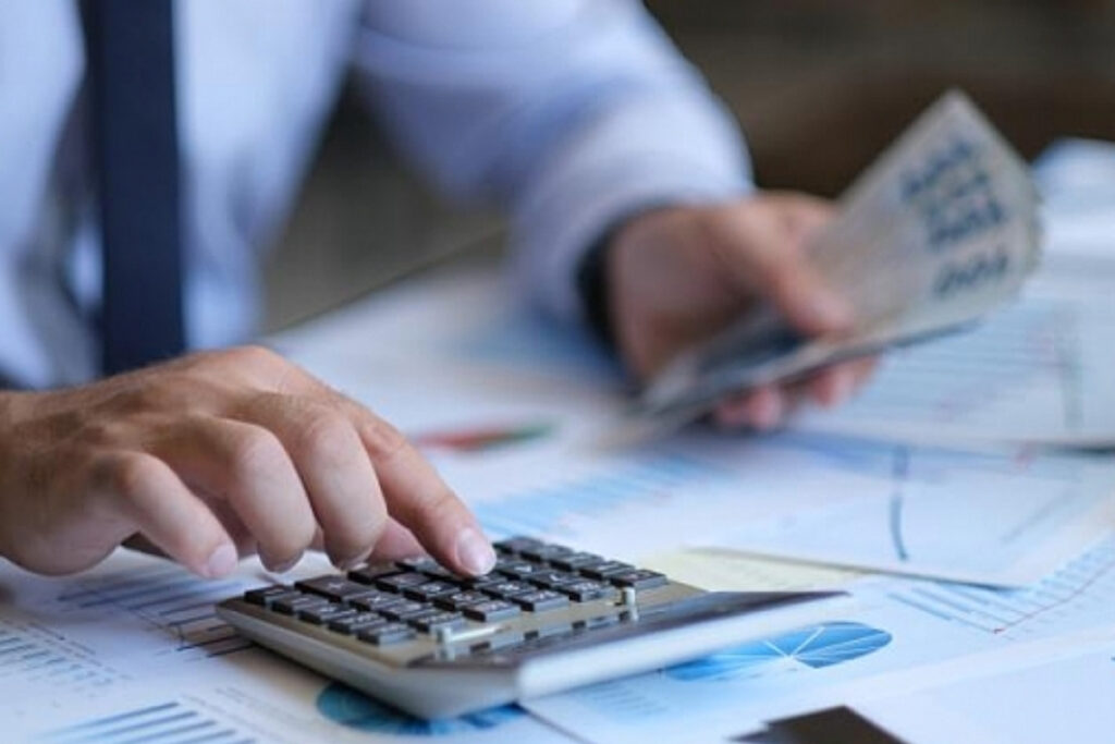 faiz indirimine ragmen bankalarin kredi hacmi reel olarak kuculuyor B5aQEB3R