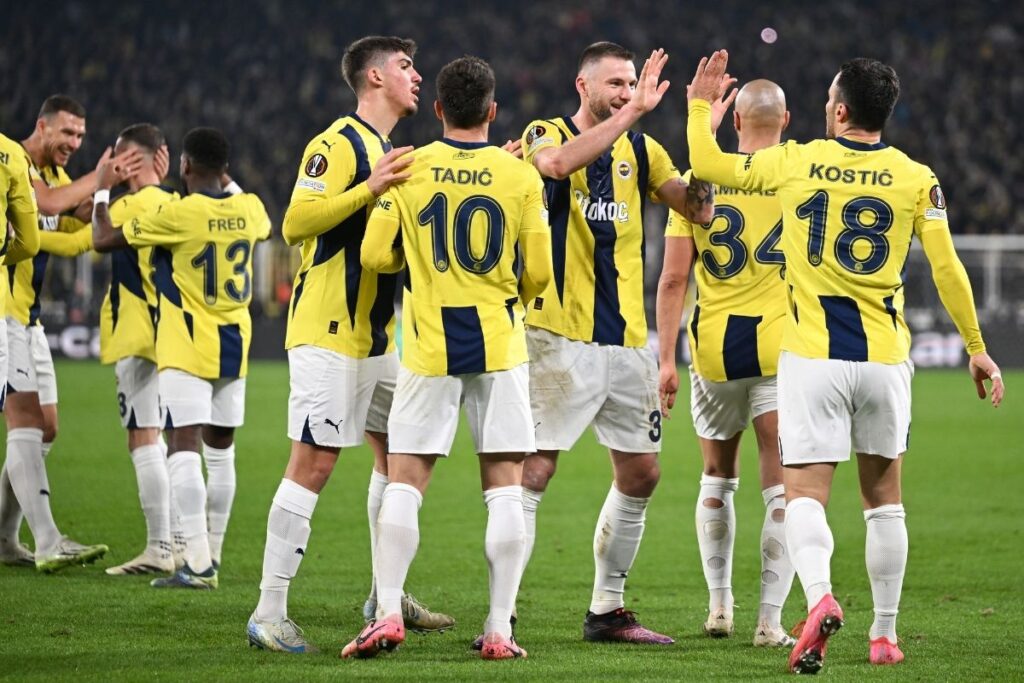 fenerbahce anderlechti 3 0 yenerek avrupada tur kapisini araladi P8snaDfj