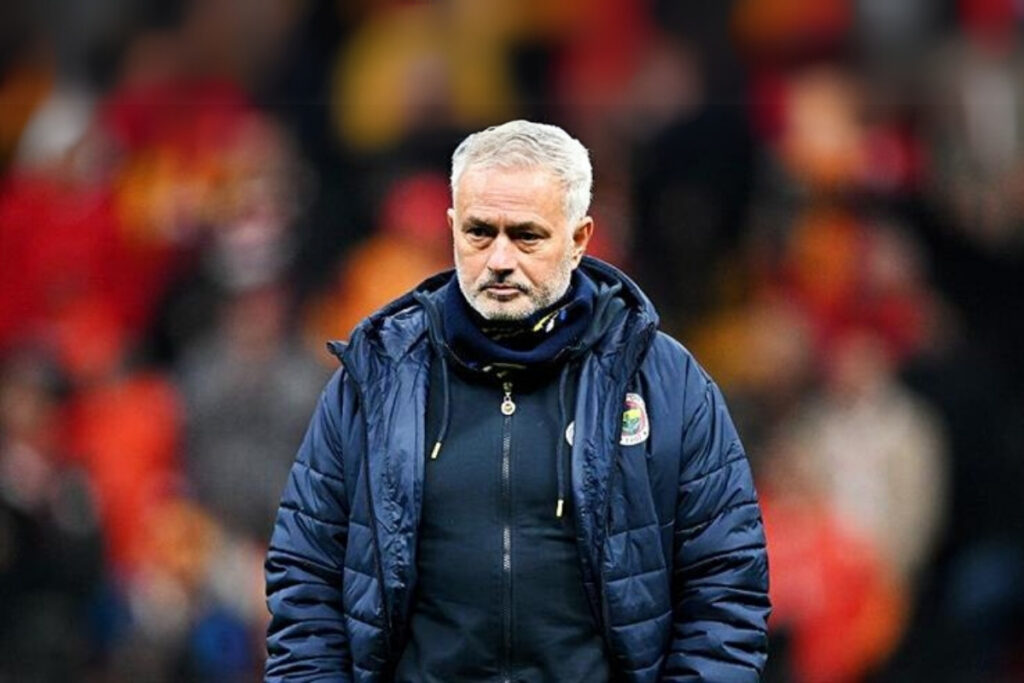 fenerbahce galatasaray derbisi sonrasi mourinhonun aciklamalarinin baglamindan koparildigini belirtti 8ehdHyzm