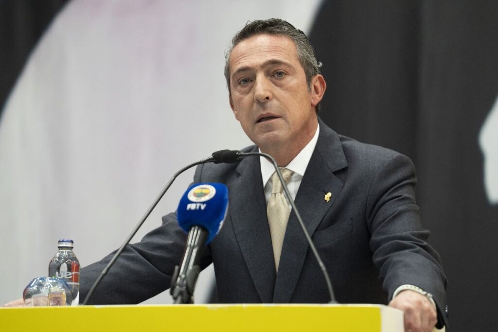 fenerbahce kulubu baskani ali koctan hakem ali sansalan sozleri insallah biraz ders almistir ve JiZACS4E