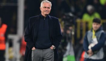 fenerbahce teknik direktoru jose mourinho pfdkye sevk edildi pNjH3X6Z