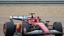 ferrari yeni sf 25 aracini bugun italyanin fiorano pistinde gerceklestirdigi shakedown ile ilk kez piste KwcN5cXV