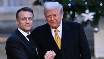 fransa cumhurbaskani macron donald trumpa seslendi putine karsi zayif olamazsin bu senin kumasin degil OH3skTRb