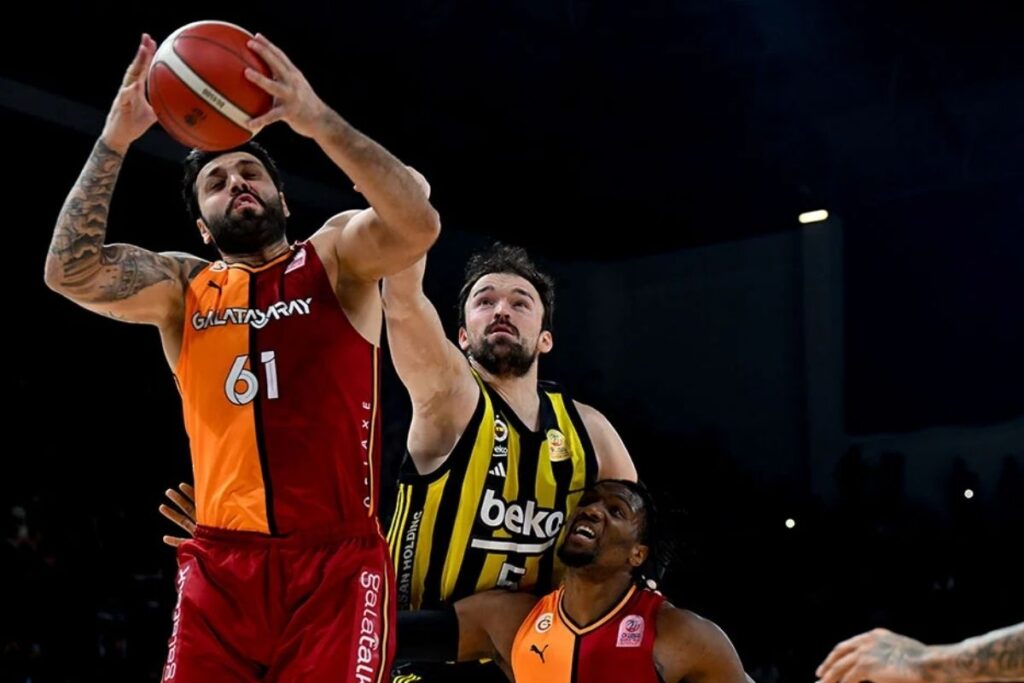 galatasaray fenerbahce beko macinda sahayi terk etti derbi yarida kaldi LhIneDAu