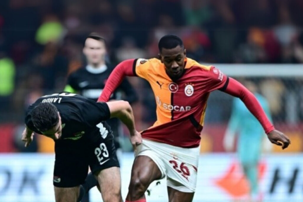 galatasarayin kolombiyali stoperi carlos cuesta kasimpasa macinda oynadigi kotu performansla taraftarlari cildirtti 9OlzKBk1
