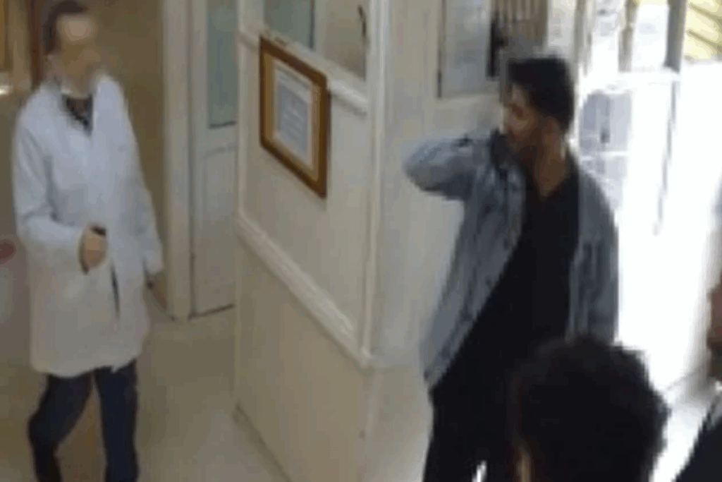 hastalara biber gazi sikip silahla tehdit eden doktor tutuklandi hqIkzUGR