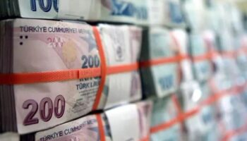 hazine 7 yil vadeli tahvilde 211 milyar tl borclandi PPUaheTU