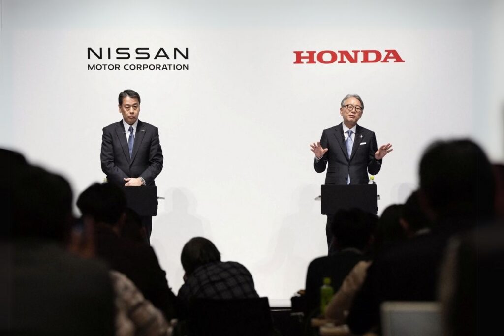 honda nissan ceosu uchida ayrilirsa devralma gorusmelerini yeniden canlandiracak ytbBvQMJ