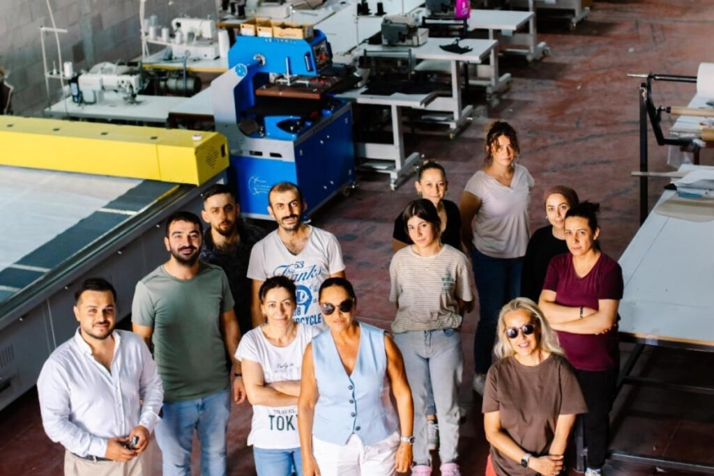 hulya avsar saglik sektorune adim atti agrilari giderecek bYpRE2YW