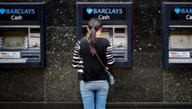 ingiliz finans kurulusu barclays son yasadigi islem kesintisi nedeni ile musterilerine toplam 75 milyon EqjWnrBT