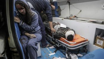israilin ateskesi bozarak gazze seridine duzenledigi saldirilarda olu ve kayiplarin sayisi322ye yukseldi te4u5pj2