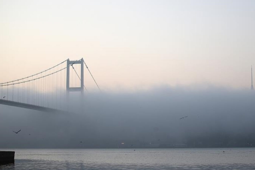 istanbul bogazinda gemi trafigi sis nedeniyle askiya alindi DaajwnLd