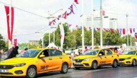 istanbulda nufus ve turist sayisi katlanirken taksi sayisi artista yetersiz kaliyor r6T1YNtH