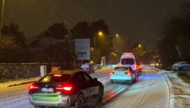 istanbulda yuksek kesimlerdeki bazi bolgelerde kar yagisi etkili oluyor aP5VjfsB