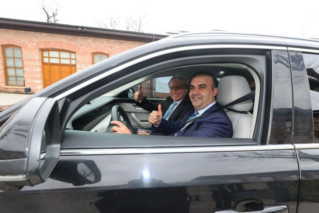 italyan bakan istanbulda turklerin italyada daha fazla yatirim yapmasini tesvik ediyoruz KQRhD4Nh