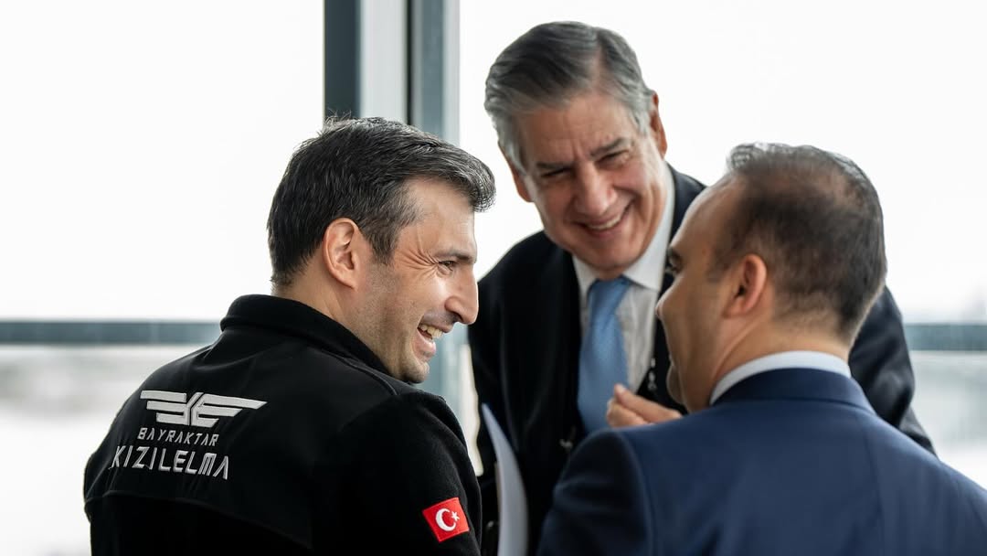 italyan savunma devi leonardo baykar tesislerini dolasti ziyarete turk ve italyan bakanlar da eslik PNJO4Fmi