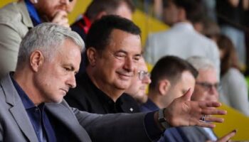 jose mourinhodan fenerbahce asbaskani acun ilicalinin sahibi oldugu hull cityli taraftarlara surpriz OBVm6IQM
