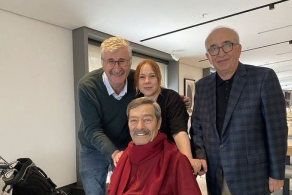 kadir inanirdan yeni fotograf geldi f2H6dLO9