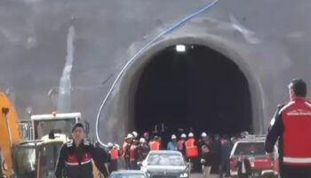 kayserideki hizli tren tuneli insaatina kaya dustu 1 olu 1 yarali var 3vhxC9p6