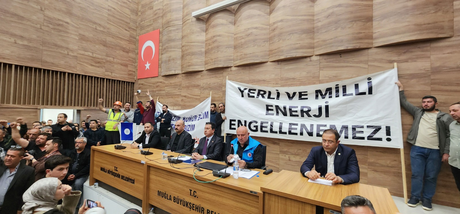 maden iscileri mugla buyuksehir belediye baskani ahmet arasi ataturke sikayet etti 0