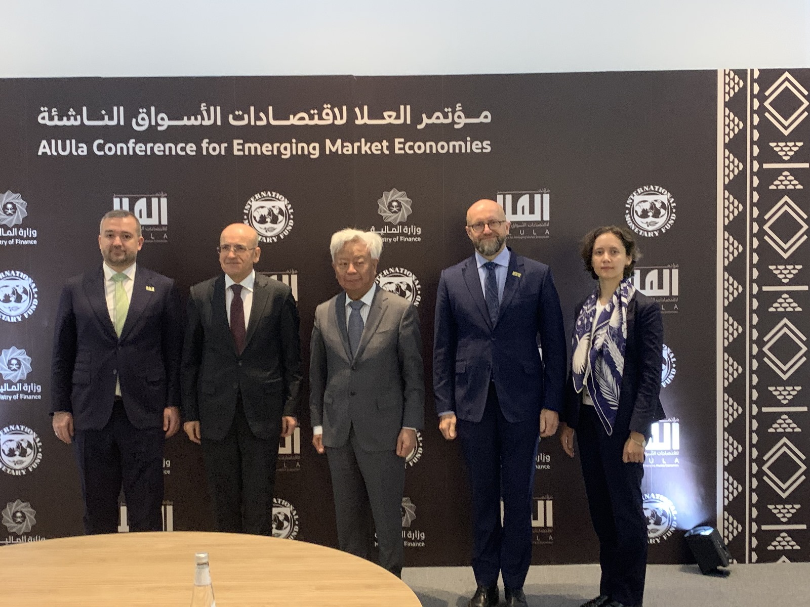 mehmet simsek mutabakat zaptini imzaladi asya altyapi yatirim bankasindan turkiyeye 5 milyar dolarlik finansman afgW421w