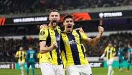 mourinhonun forma verdigi genc yildiz yusuf akcicek icin premier lig ekibi tottenhamin scout ekibi zFfTOTDU
