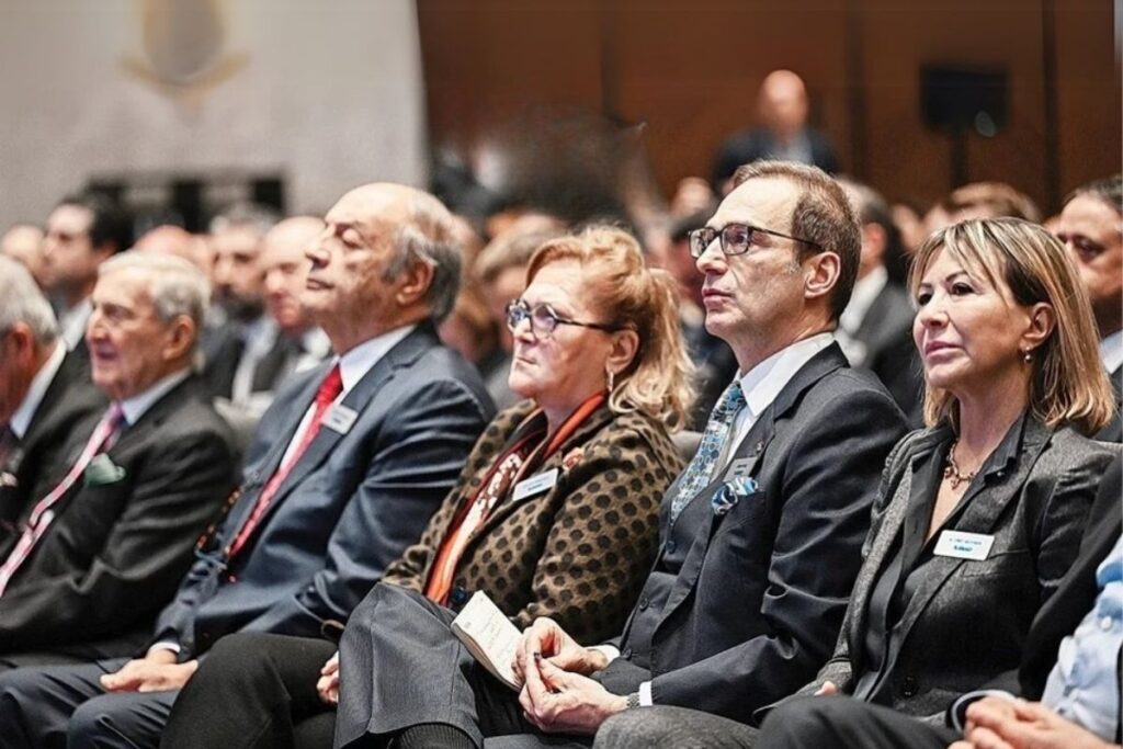 musiad ve anadolu aslanlarindan tusiada tepki siyaset siyasetcilere birakilmali lFevkD2u