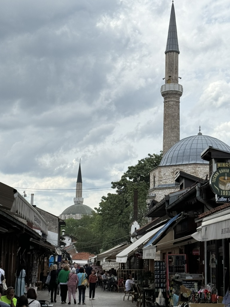 pd seyahat yazari kaan incili avrupanin kudusu saraybosnayi yazdi 2 7jctu3um
