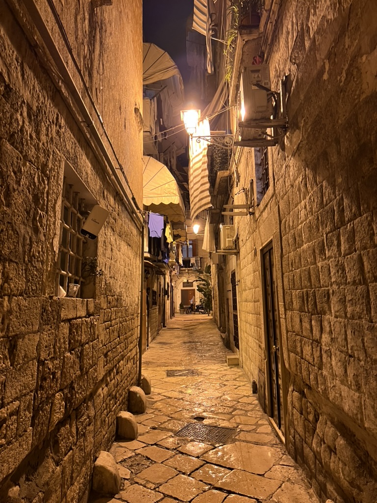 pd seyahat yazari kaan incili bu kez adriyatikin sakli hazinesinden yaziyor italya bari 3 9nTjhQrF