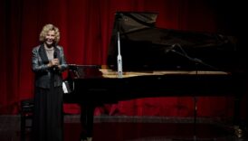 piyanist gulsin onay kadinlar gunune ozel ankarada konser verdi qqznwb6E