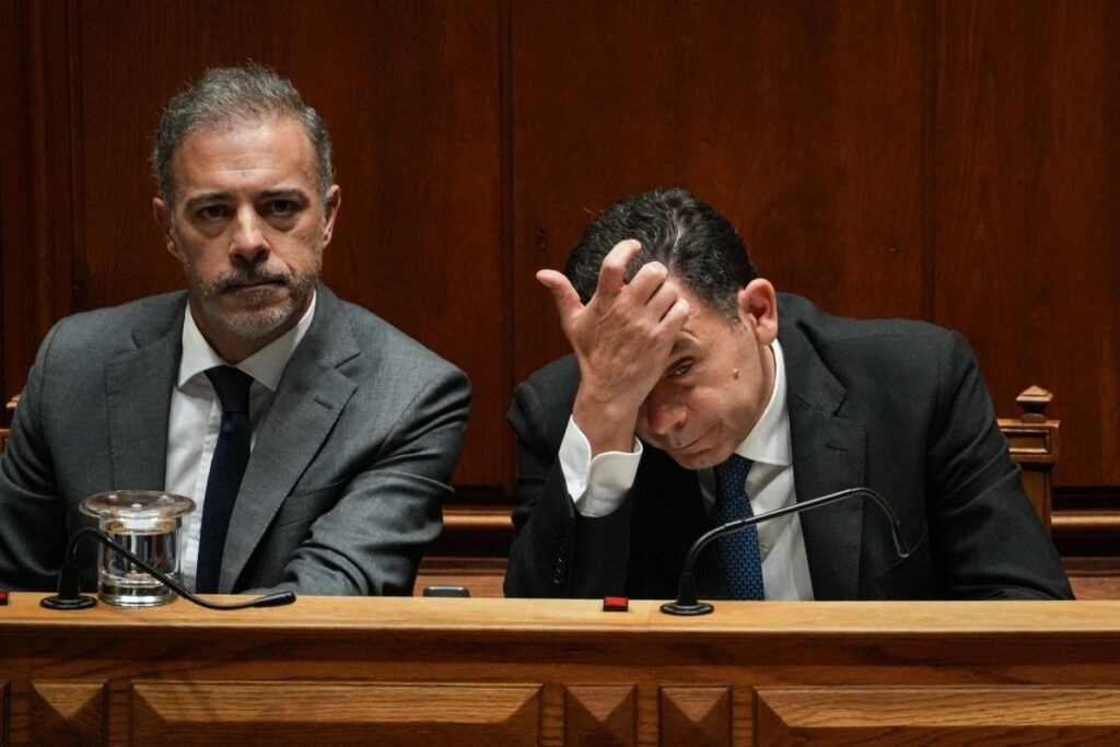 portekiz basbakani montenegro hukumeti guvenoyu alamayarak dustu H81lQqNJ