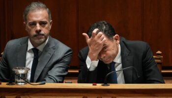 portekiz basbakani montenegro hukumeti guvenoyu alamayarak dustu H81lQqNJ