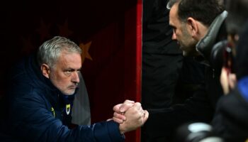 profesyonel futbol disiplin kurulundan jose mourinho ve okan buruka ceza zAUs2jCT