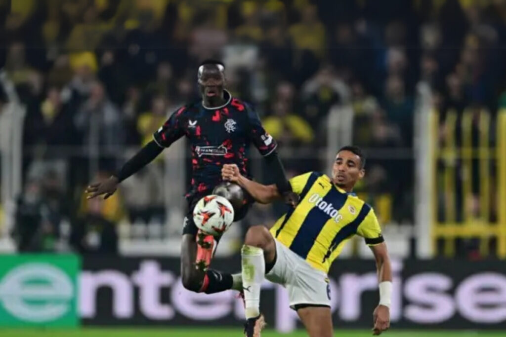 rangersin 3 1lik farkli fenerbahce galibiyetine avrupa basini parcaladi yorumunda bulundu zLsPrHXh