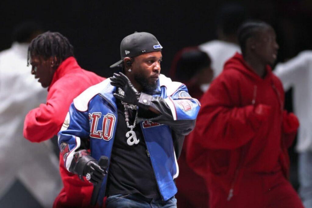 rapci kendrick lamar super bowlda michael jacksonin rekorunu kirdi ASu4fkm4