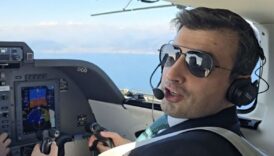 selcuk bayraktar baykarin satin aldigi italyan devi piaggio toplantisina kumanda ettigi gokyuzunun ferrarisi ile HT3jM5mB