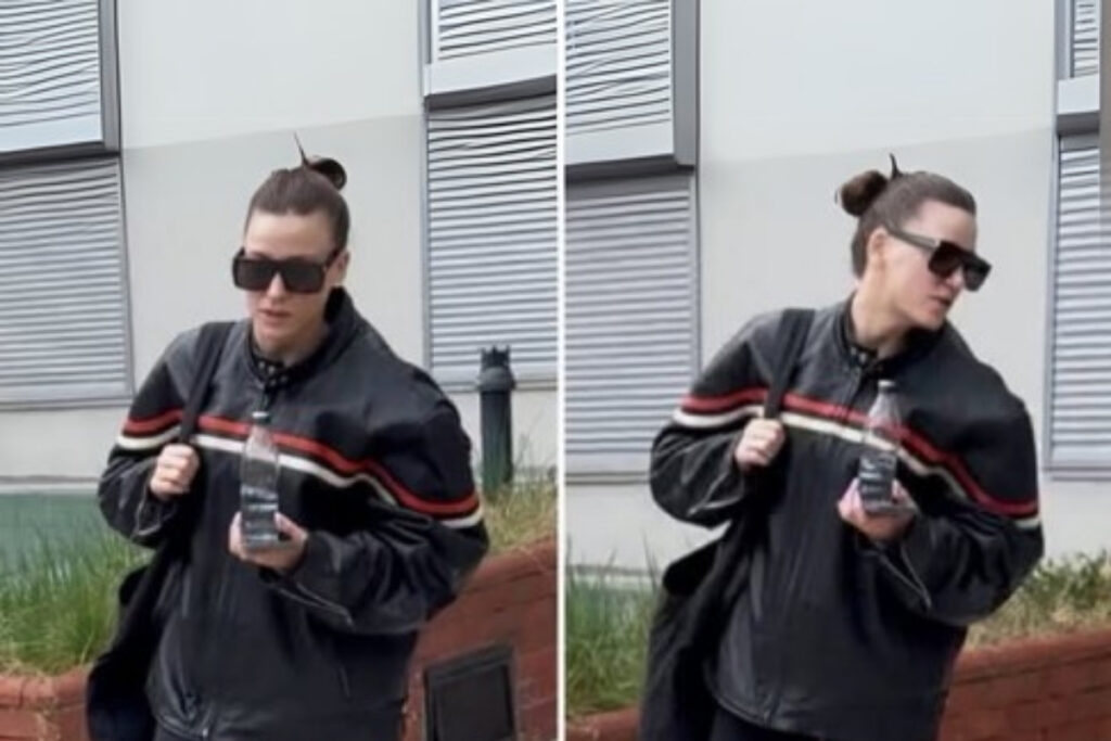 serenay sarikaya ne istanbulda kaliyor ne de fransaya gidiyor PhBRZPsb