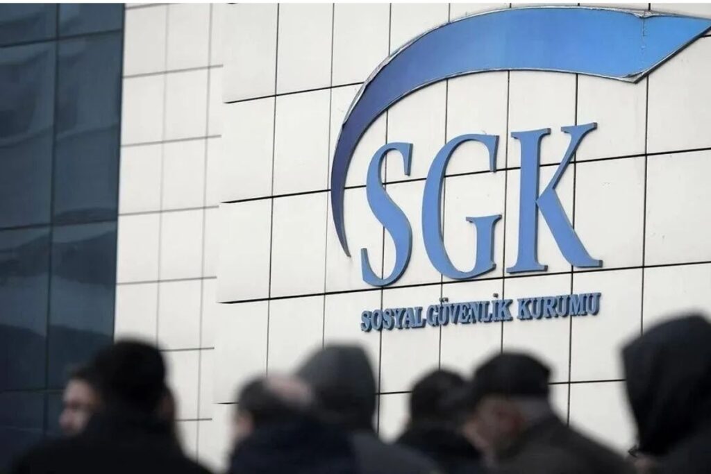 sgk hileli bosanmalari takibe aldi 2 bin 404 kisinin ayligi kesilecek faiziyle geri alinacak 6NGevuzf