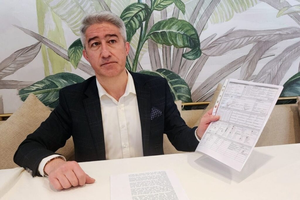 sinpasa ruhsat verdigi icin elestirilmis parti yonetiminin onayi vardi demisti eski marmaris belediye baskani 4HzUQ4YO