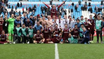 son 16 turu macinda atalanta u19 takimini penaltilarla eleyen trabzonspor u19 takimi uefa genclik QFXwL7cI